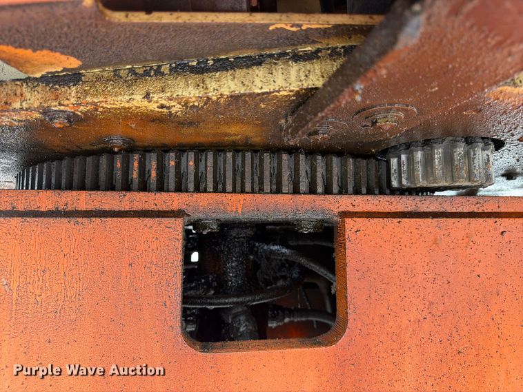 image for item FU0589 1999 JLG 660SJ boom lift