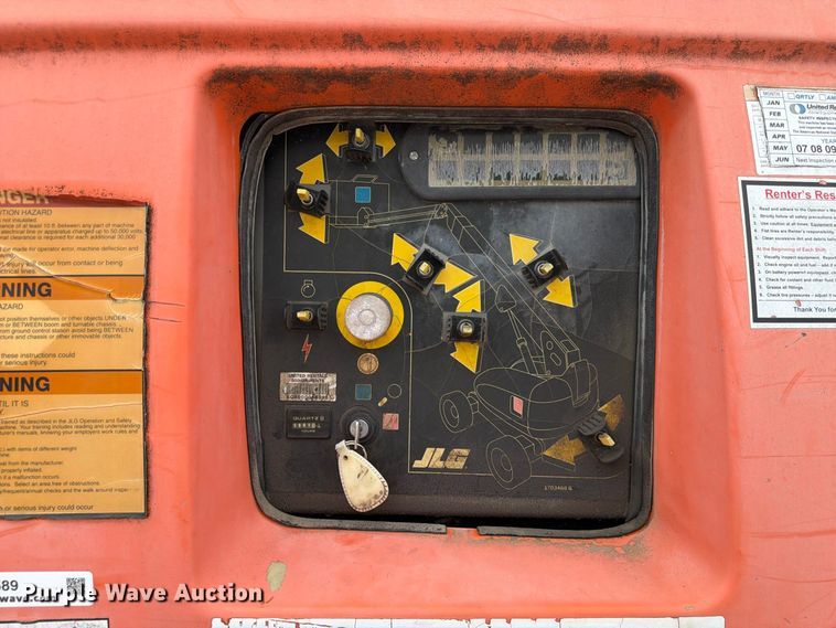 image for item FU0589 1999 JLG 660SJ boom lift
