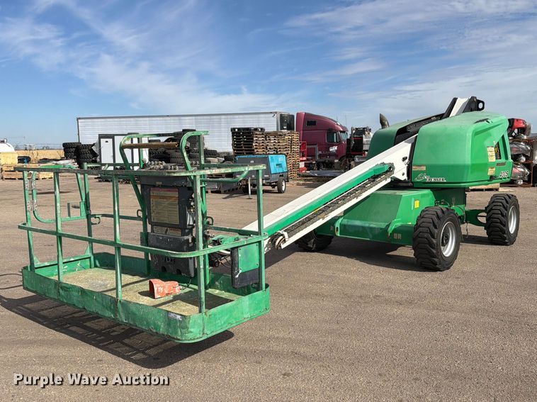 image for item FU0622 2017 JLG 400S boom lift