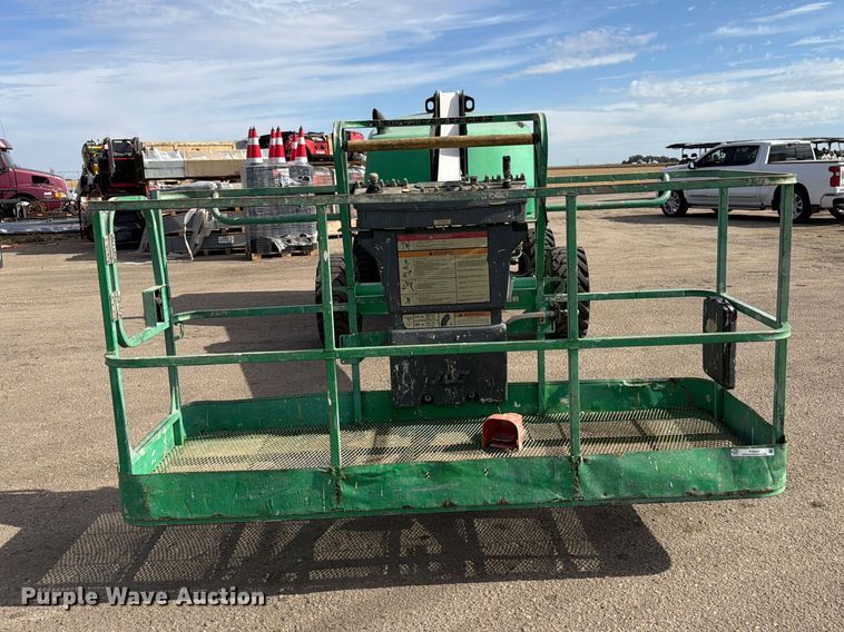 image for item FU0622 2017 JLG 400S boom lift