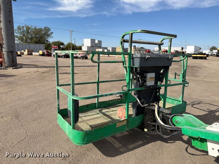 image for item FU0622 2017 JLG 400S boom lift