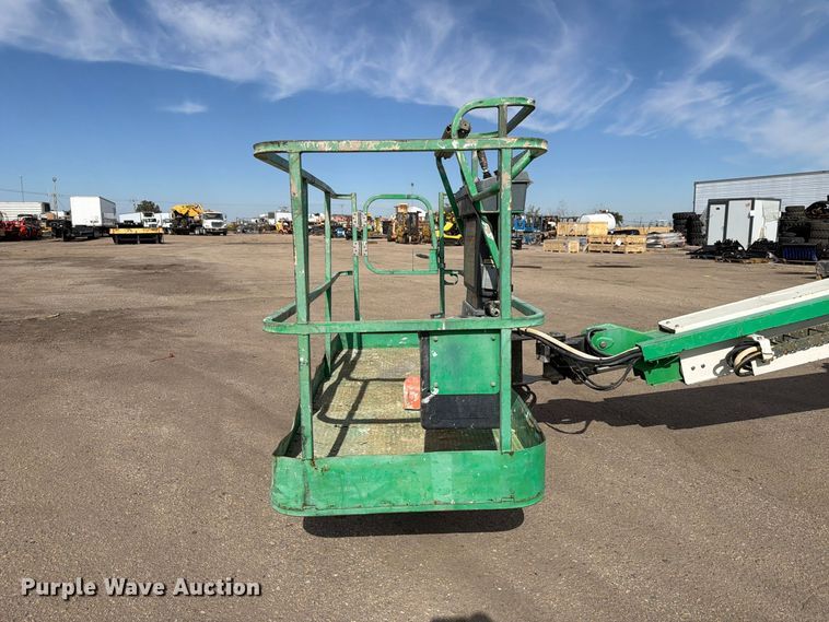 image for item FU0622 2017 JLG 400S boom lift