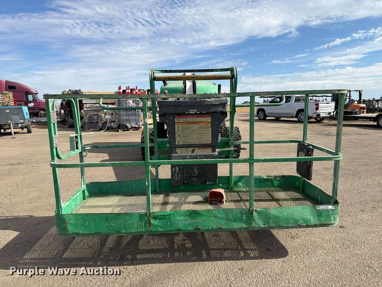 image for item FU0622 2017 JLG 400S boom lift