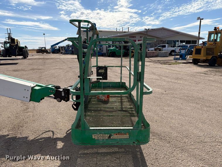 image for item FU0622 2017 JLG 400S boom lift