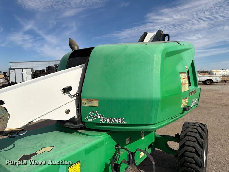 image for item FU0622 2017 JLG 400S boom lift