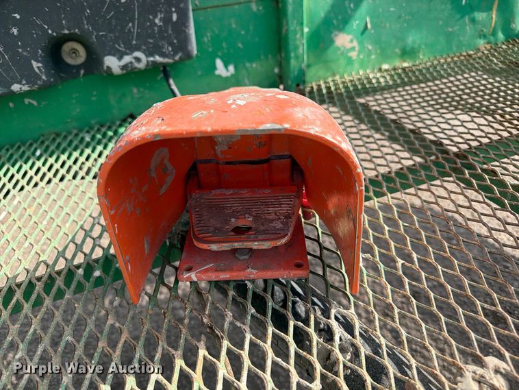image for item FU0622 2017 JLG 400S boom lift