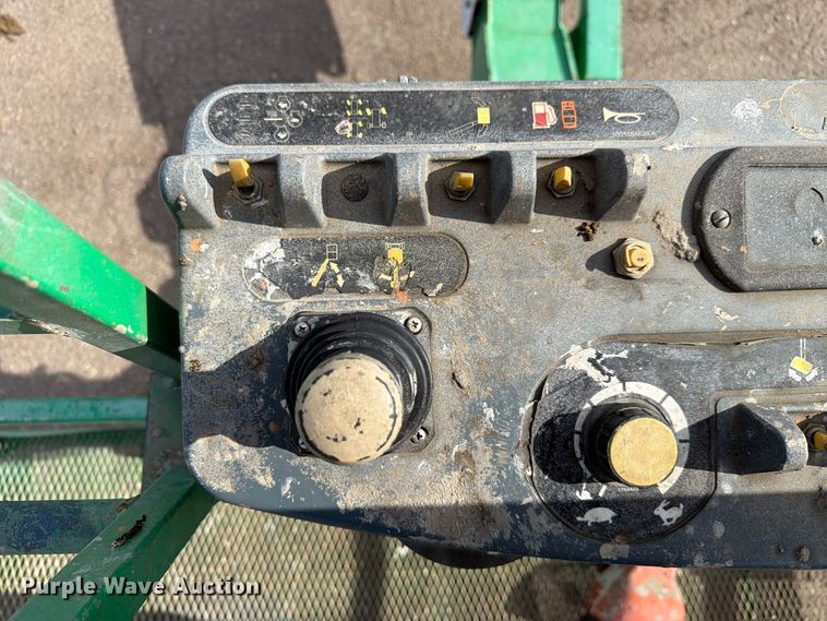image for item FU0622 2017 JLG 400S boom lift