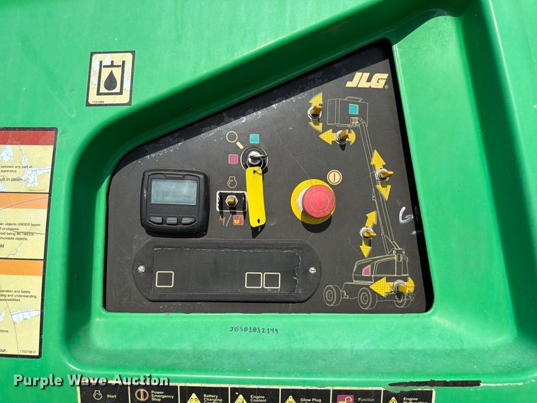 image for item FU0622 2017 JLG 400S boom lift