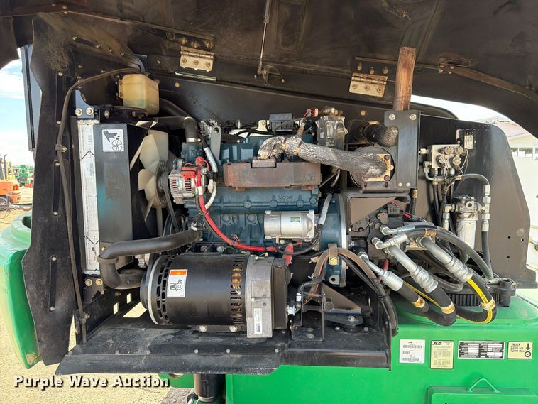 image for item FU0622 2017 JLG 400S boom lift