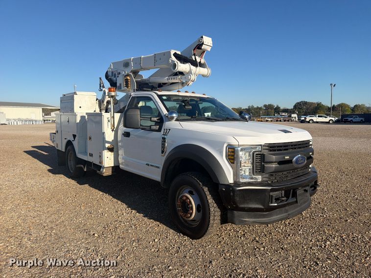 image for item FU1195 2018 Ford F550 Super Duty bucket truck
