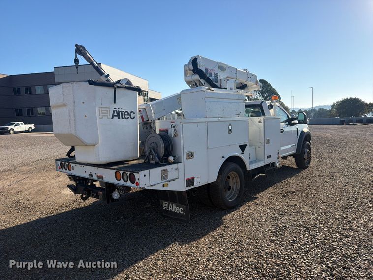 image for item FU1195 2018 Ford F550 Super Duty bucket truck