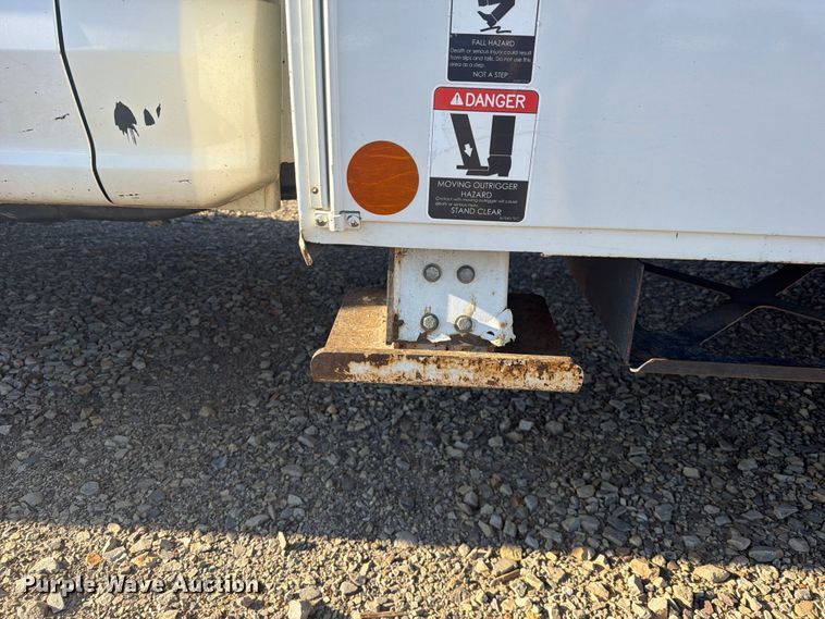 image for item FU1195 2018 Ford F550 Super Duty bucket truck