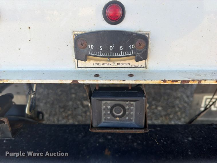 image for item FU1195 2018 Ford F550 Super Duty bucket truck