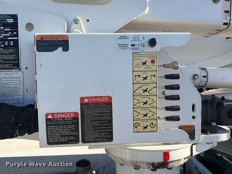 image for item FU1195 2018 Ford F550 Super Duty bucket truck