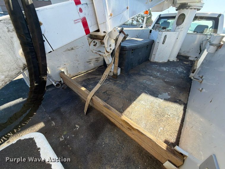 image for item FU1195 2018 Ford F550 Super Duty bucket truck