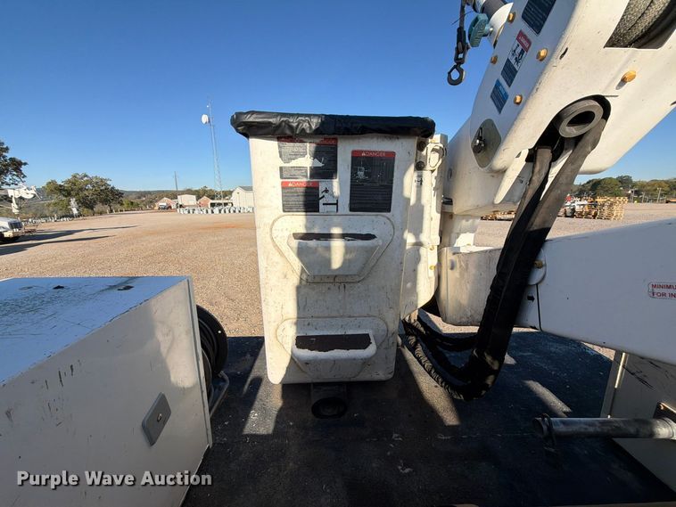 image for item FU1195 2018 Ford F550 Super Duty bucket truck