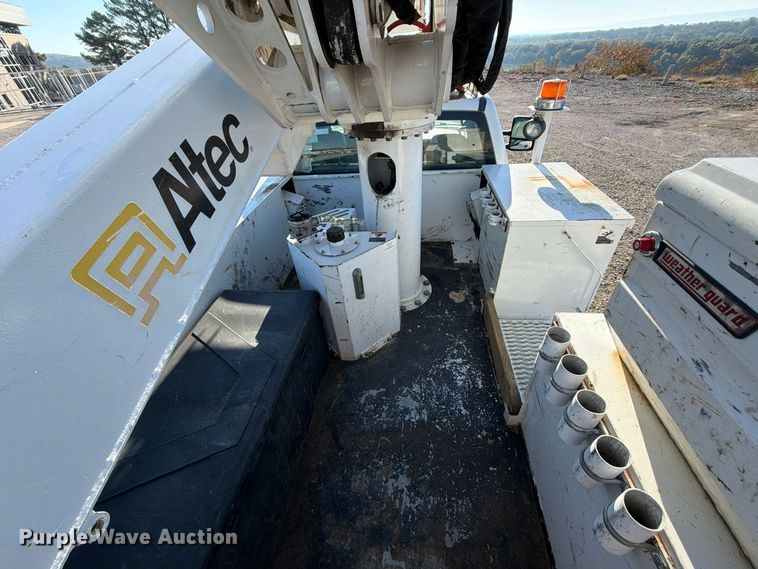 image for item FU1195 2018 Ford F550 Super Duty bucket truck