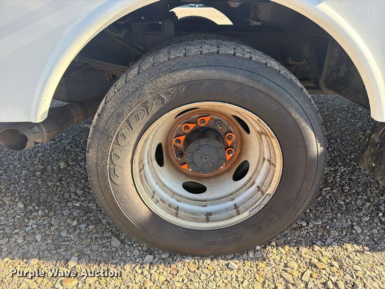 image for item FU1195 2018 Ford F550 Super Duty bucket truck