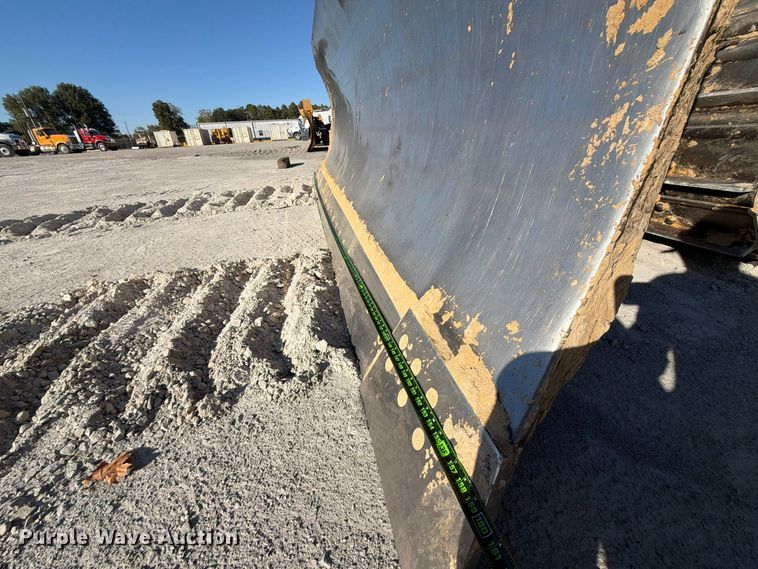 image for item FU1199 2024 Caterpillar D6TXW dozer