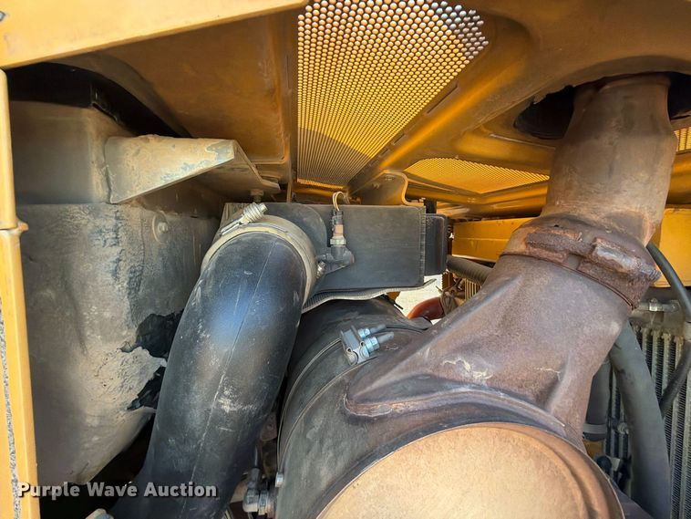 image for item FU1199 2024 Caterpillar D6TXW dozer