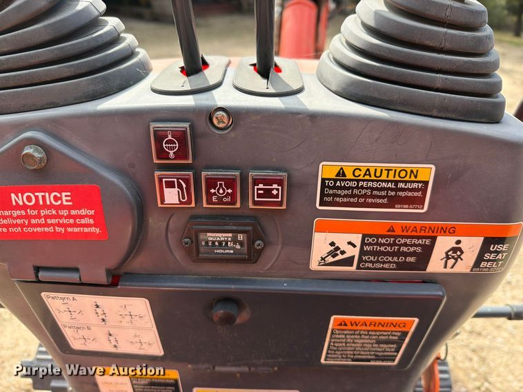 image for item FU1207 2012 Kubota K008-3 mini excavator