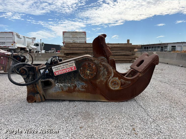 image for item FU4785 Genesis GCP410 excavator concrete pulverizer