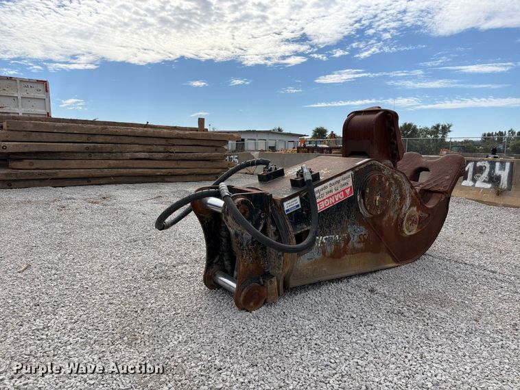 image for item FU4785 Genesis GCP410 excavator concrete pulverizer