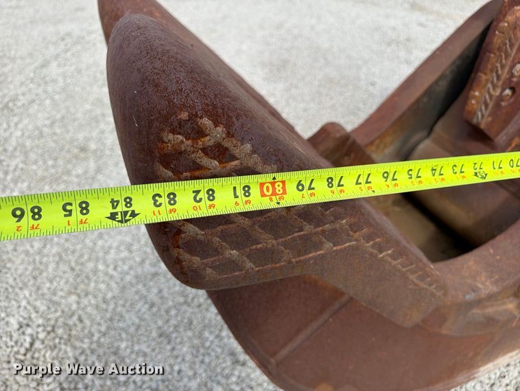 image for item FU4785 Genesis GCP410 excavator concrete pulverizer