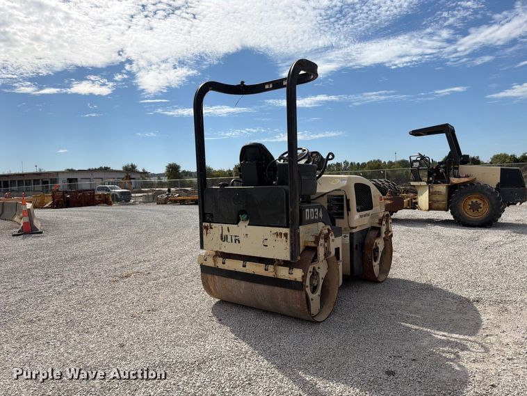 image for item FU4787 Ingersoll Rand DD34HF double drum vibratory roller