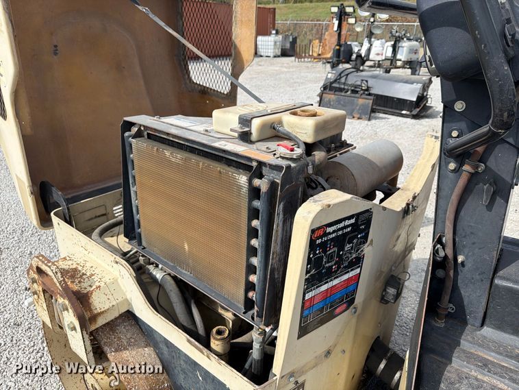 image for item FU4787 Ingersoll Rand DD34HF double drum vibratory roller
