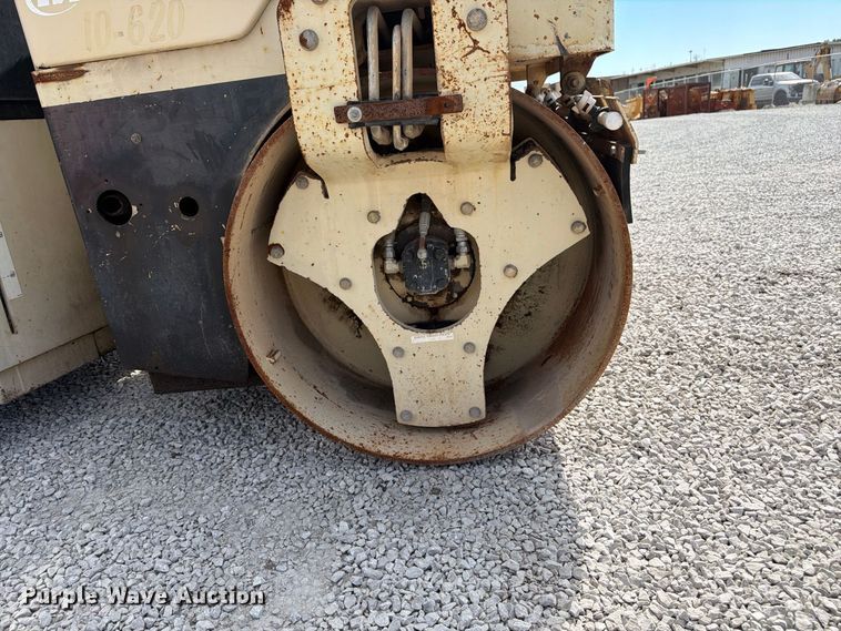 image for item FU4787 Ingersoll Rand DD34HF double drum vibratory roller