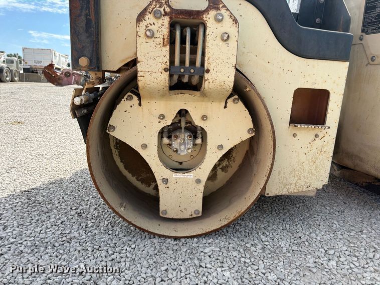 image for item FU4787 Ingersoll Rand DD34HF double drum vibratory roller