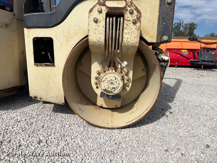 image for item FU4787 Ingersoll Rand DD34HF double drum vibratory roller