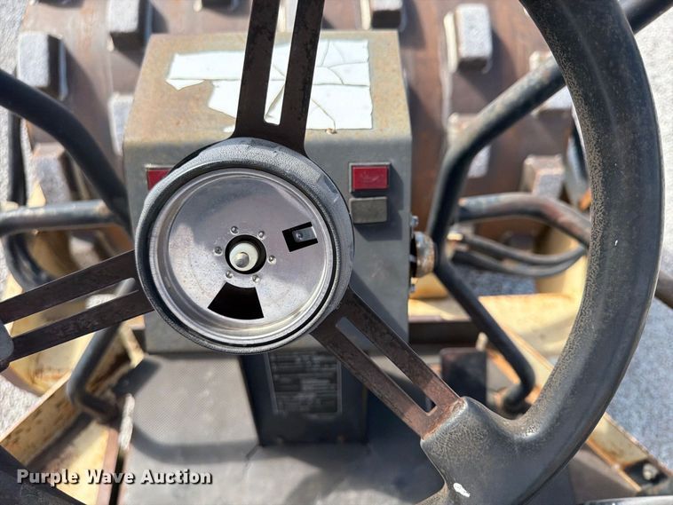 image for item FU4788 1999 Ingersoll Rand SD-70F PRO PAC single drum vibratory padfoot roller