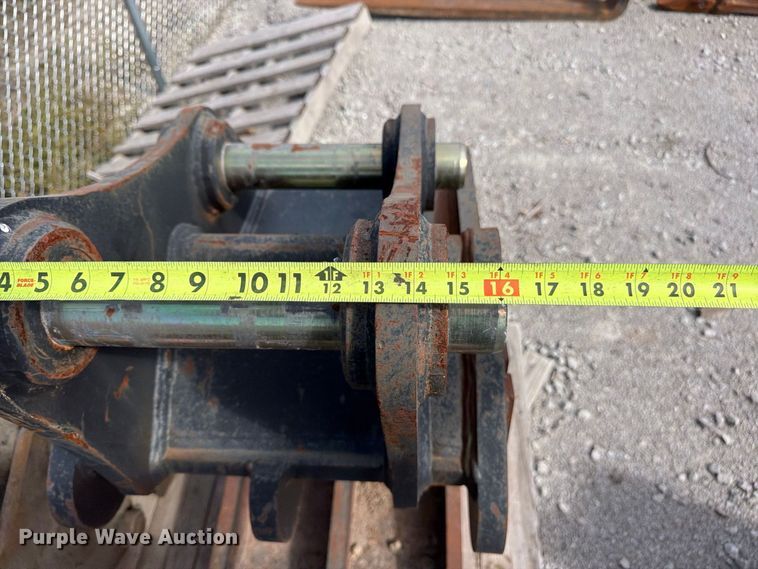 image for item FU4789 Werk-Brau CAT312 pavement removal bucket