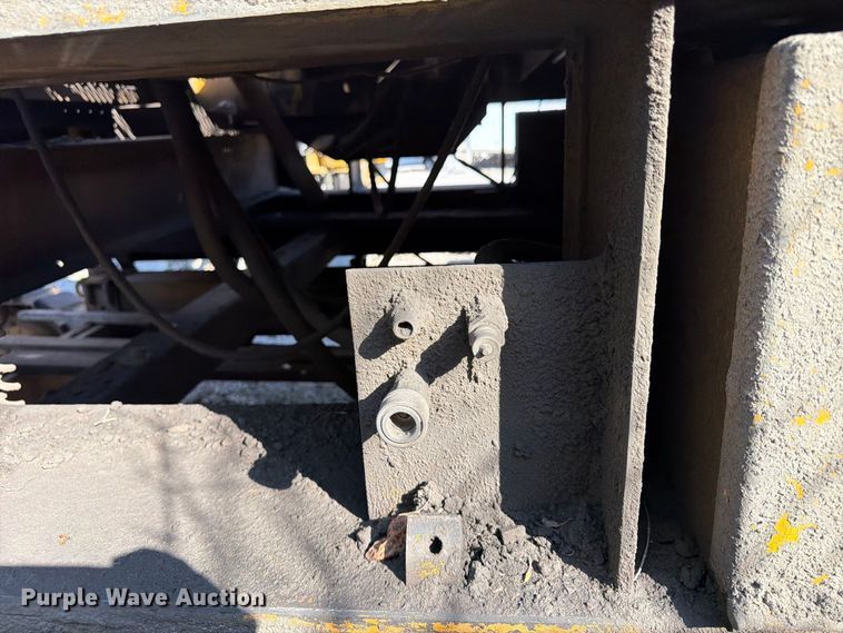 image for item FU4793 1988 Gomaco BP-6400 slip form paver