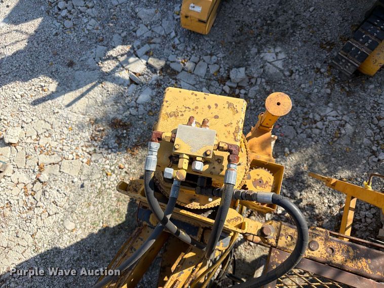 image for item FU4793 1988 Gomaco BP-6400 slip form paver