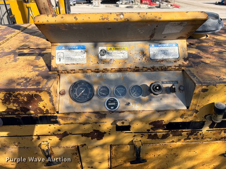 image for item FU4793 1988 Gomaco BP-6400 slip form paver