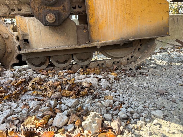 image for item FU4793 1988 Gomaco BP-6400 slip form paver
