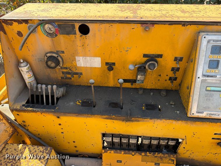 image for item FU4794 1989 Gomaco 6400 slip form paver