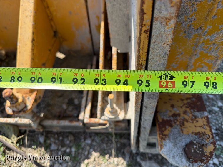 image for item FU4794 1989 Gomaco 6400 slip form paver