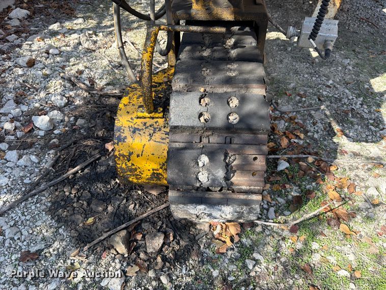 image for item FU4794 1989 Gomaco 6400 slip form paver