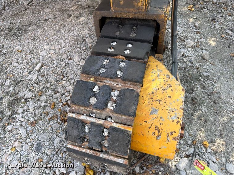 image for item FU4794 1989 Gomaco 6400 slip form paver