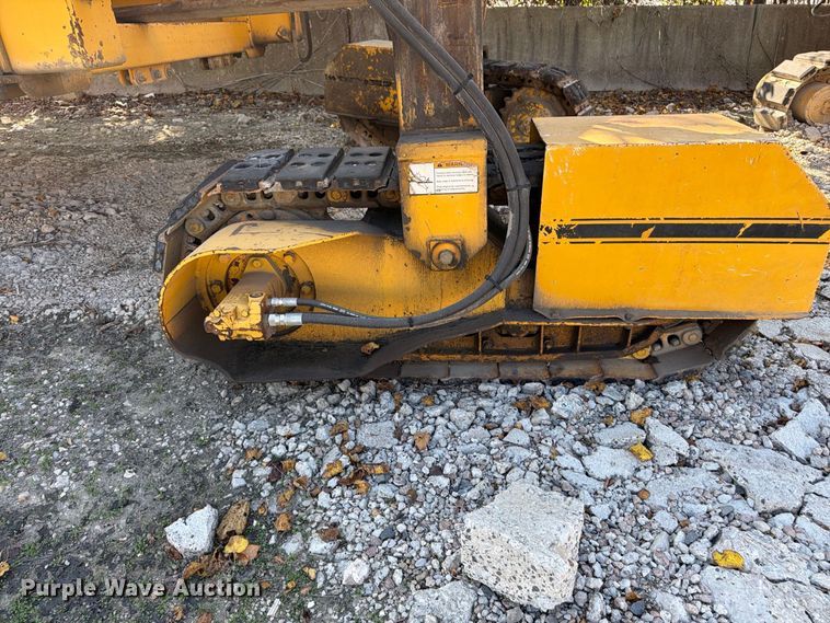 image for item FU4794 1989 Gomaco 6400 slip form paver