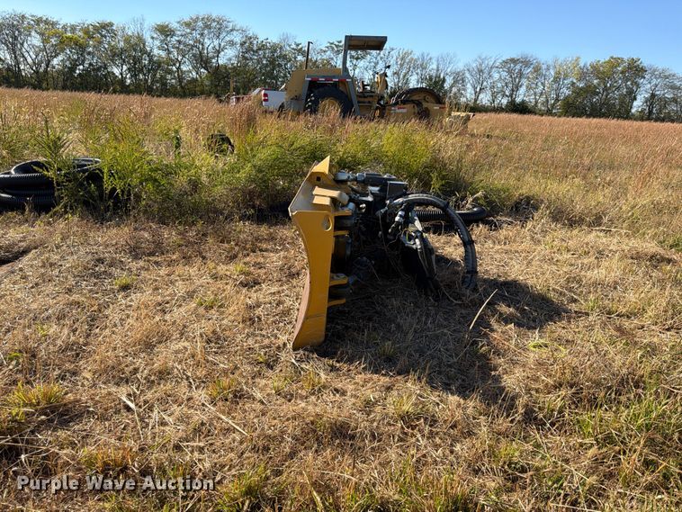 image for item FU4824 John Deere SG96 skid steer blade