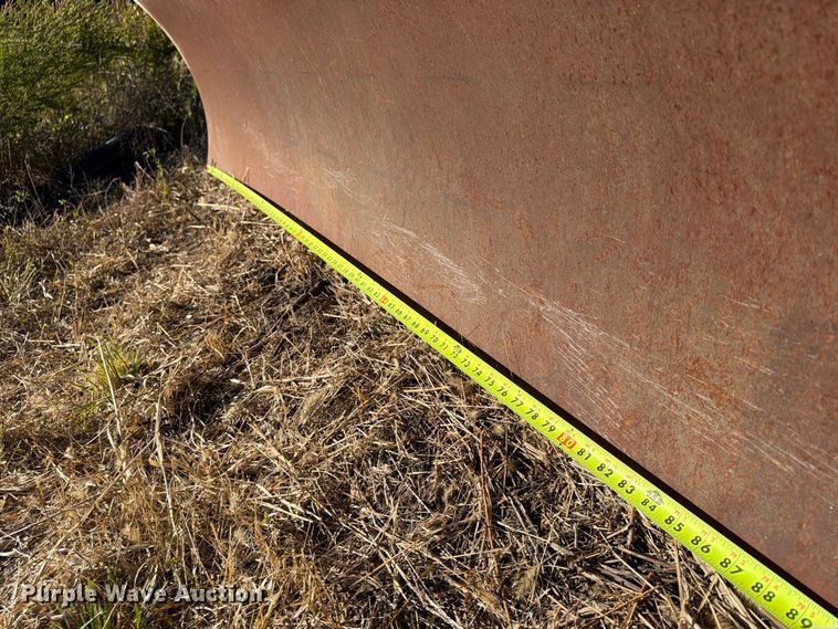 image for item FU4824 John Deere SG96 skid steer blade