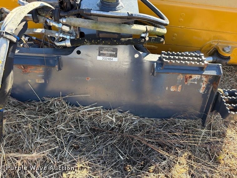 image for item FU4824 John Deere SG96 skid steer blade