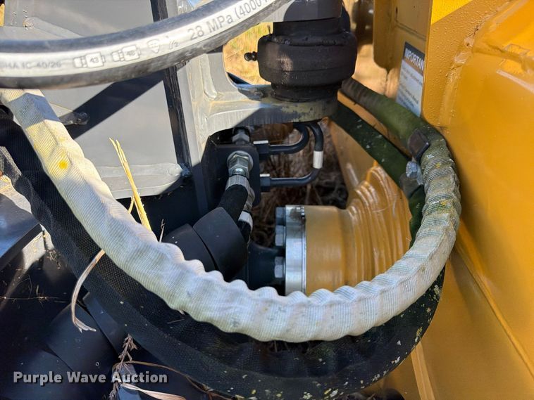 image for item FU4824 John Deere SG96 skid steer blade