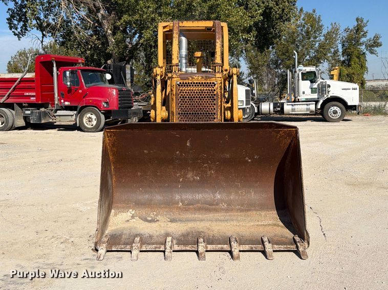 image for item FU4833 1987 Dresser 125E track loader