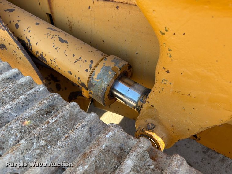 image for item FU4833 1987 Dresser 125E track loader